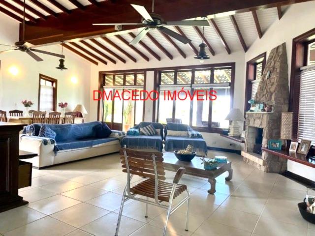 Casa / Sobrado para Venda em Ubatuba/SP Lagoinha 6 Quartos