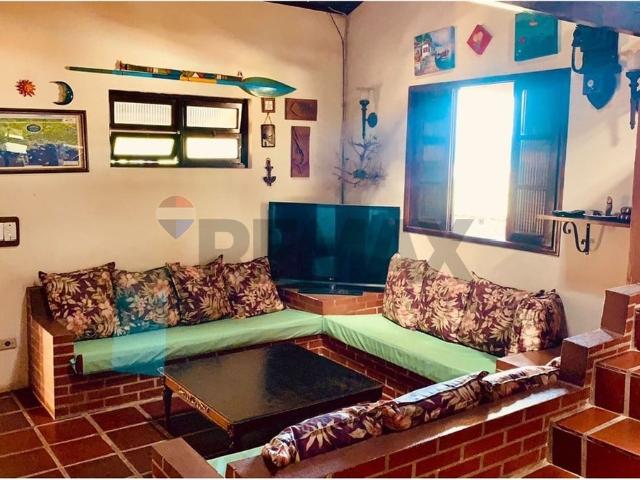 Casa / Sobrado para Venda em Ubatuba/SP Pedreira 5 Quartos