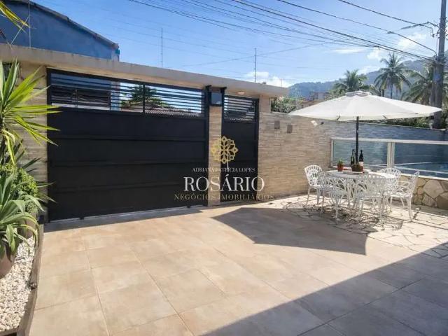 Casa / Sobrado para Venda em Ubatuba/SP Perequê Açu 3 Quartos