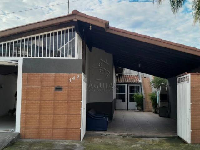Casa / Sobrado para Venda em Ubatuba/SP Perequê Açu 4 Quartos