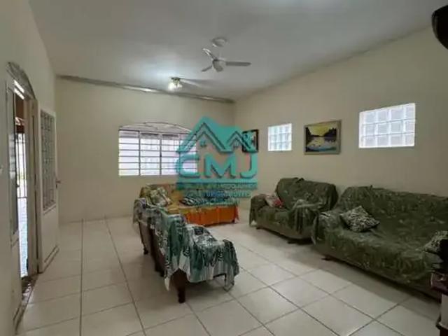 Casa / Sobrado para Venda em Ubatuba/SP Perequê Açu 4 Quartos