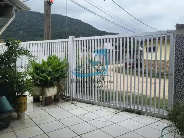 Casa / Sobrado para Venda em Ubatuba/SP Perequê Açu 5 Quartos