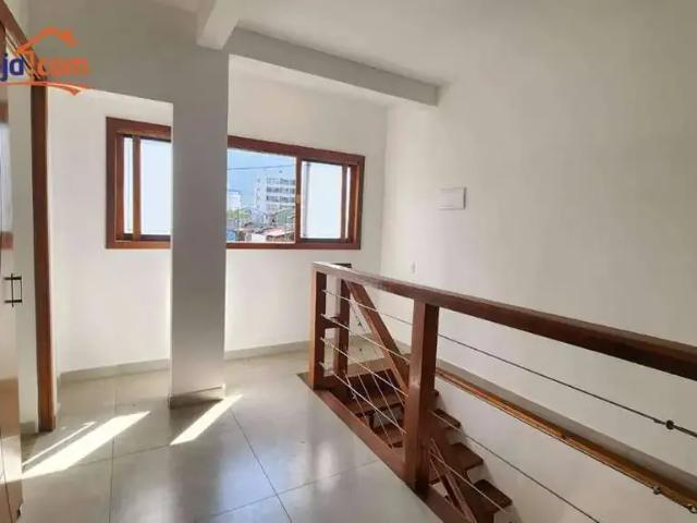Casa / Sobrado para Venda em Ubatuba/SP Perequê Açu 6 Quartos