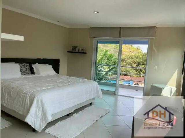 Casa / Sobrado para Venda em Ubatuba/SP Perequê Mirim 4 Quartos