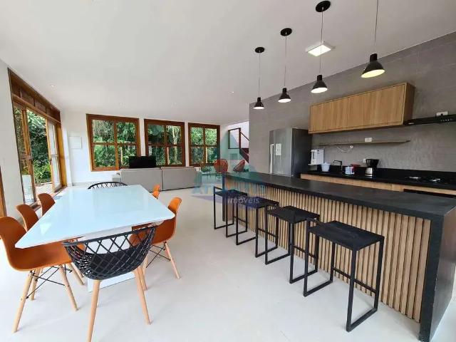 Casa / Sobrado para Venda em Ubatuba/SP Itamambuca 4 Quartos