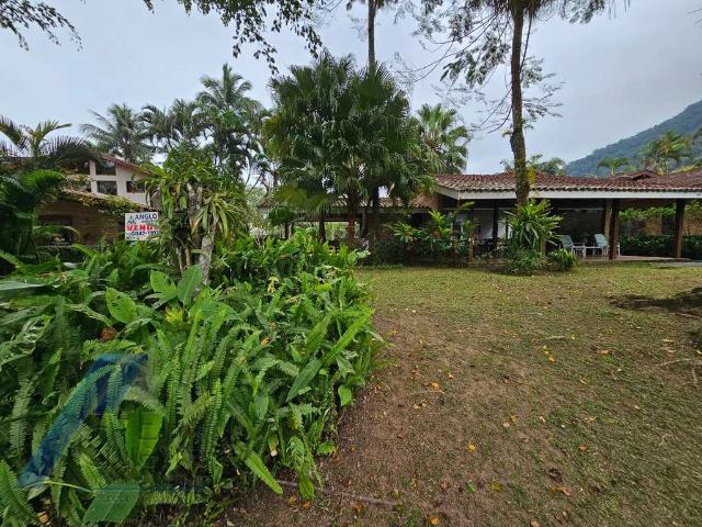 Casa / Sobrado para Venda em Ubatuba/SP Praia do Lazaro 3 Quartos