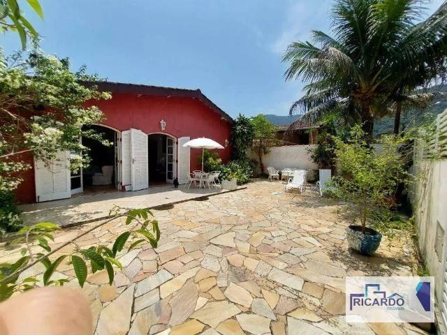 Casa / Sobrado para Venda em Ubatuba/SP Praia do Lazaro 3 Quartos