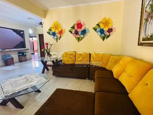 Casa / Sobrado para Venda em Ubatuba/SP Praia do Lazaro 5 Quartos