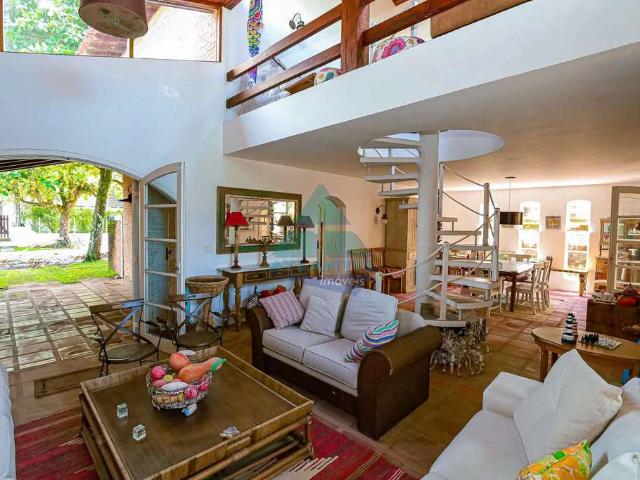 Casa / Sobrado para Venda em Ubatuba/SP Praia da Lagoinha 3 Quartos