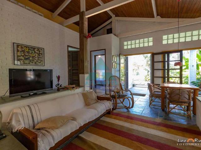 Casa / Sobrado para Venda em Ubatuba/SP Praia da Lagoinha 5 Quartos