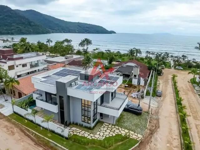 Casa / Sobrado para Venda em Ubatuba/SP Praia da Lagoinha 5 Quartos