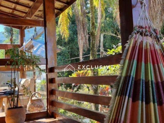 Casa / Sobrado para Venda em Ubatuba/SP Toninhas 4 Quartos