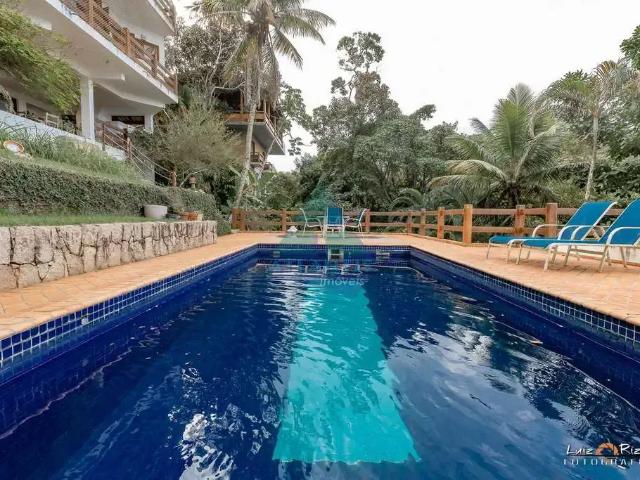 Casa / Sobrado para Venda em Ubatuba/SP Toninhas 5 Quartos