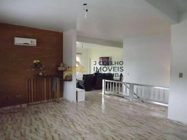 Casa / Sobrado para Venda em Ubatuba/SP Umuarama 6 Quartos