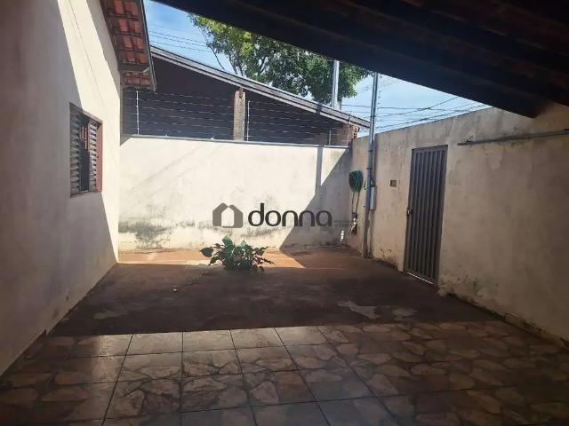 Casa / Sobrado para Venda em Uberaba/MG Beija Flor 3 Quartos