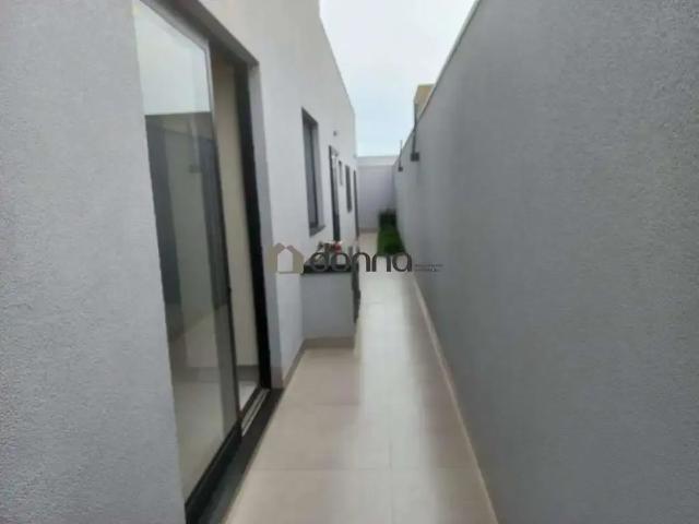 Casa / Sobrado para Venda em Uberaba/MG Estância dos Ipês 3 Quartos