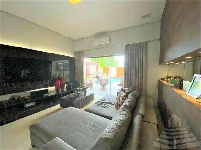 Casa / Sobrado para Venda em Uberaba/MG Flamboyant Residencial Park 4 Quartos