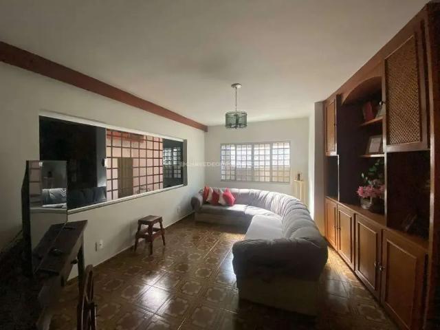Casa / Sobrado para Venda em Uberaba/MG Jardim Induberaba 4 Quartos