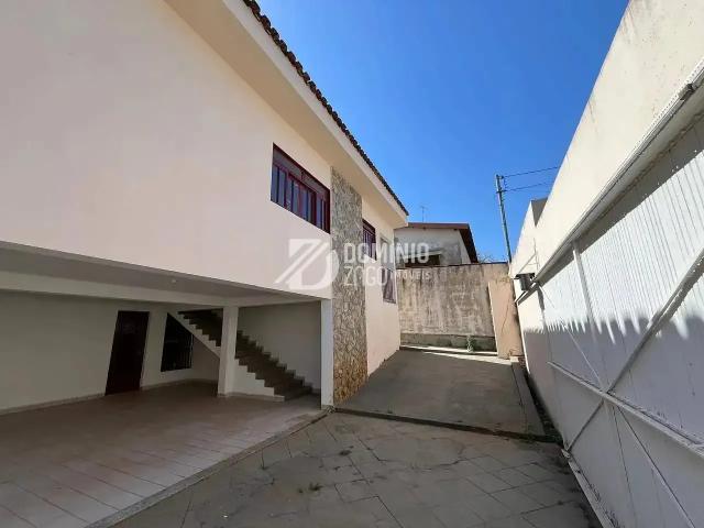 Casa / Sobrado para Venda em Uberaba/MG Jardim São Bento 4 Quartos