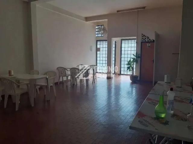 Casa / Sobrado para Venda em Uberaba/MG Leblon 8 Quartos