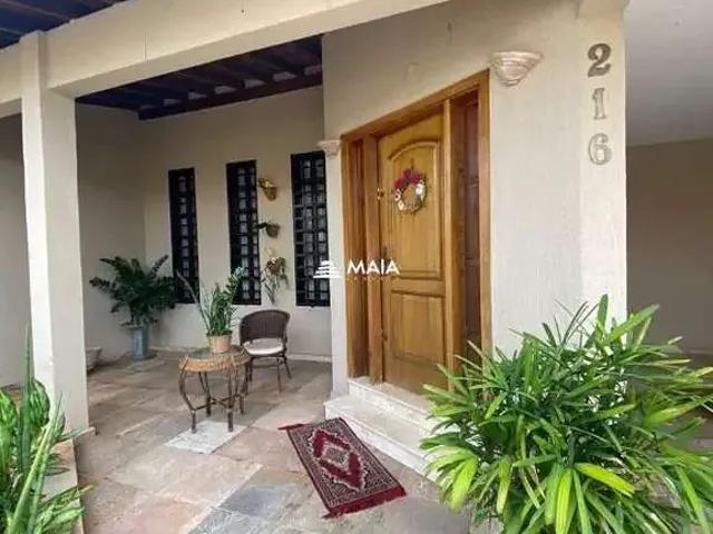 Casa / Sobrado para Venda em Uberaba/MG Vila Olímpica 4 Quartos