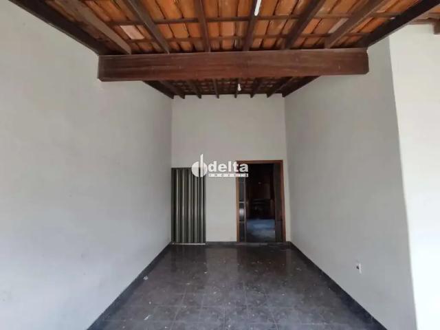 Casa / Sobrado para Venda em Uberlândia/MG Conjunto Segismundo Pereira 3 Quartos