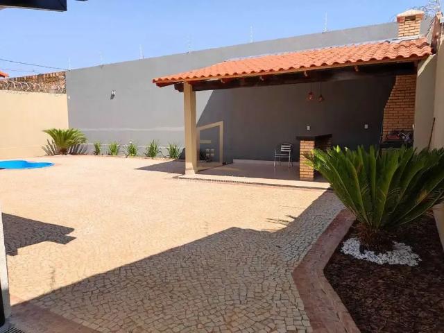 Casa / Sobrado para Venda em Uberlândia/MG Conjunto Segismundo Pereira 3 Quartos
