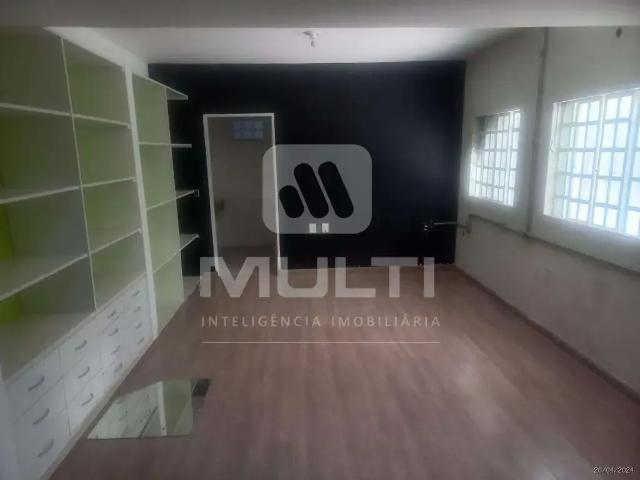 Casa / Sobrado para Venda em Uberlândia/MG Cazeca 4 Quartos