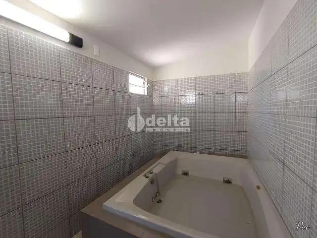 Casa / Sobrado para Venda em Uberlândia/MG Centro 11 Quartos