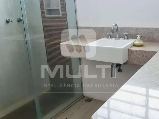 Casa / Sobrado para Venda em Uberlândia/MG Centro 3 Quartos