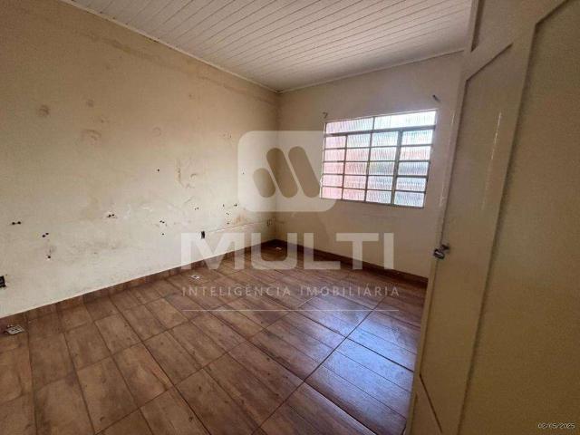 Casa / Sobrado para Venda em Uberlândia/MG Centro 3 Quartos