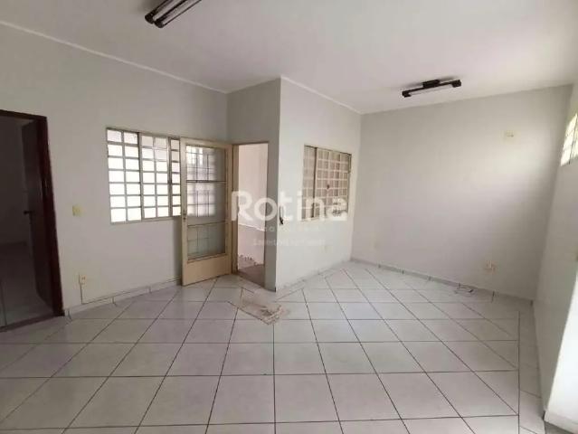 Casa / Sobrado para Venda em Uberlândia/MG Centro 4 Quartos