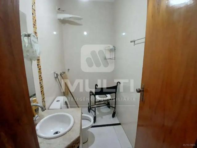 Casa / Sobrado para Venda em Uberlândia/MG Centro 4 Quartos