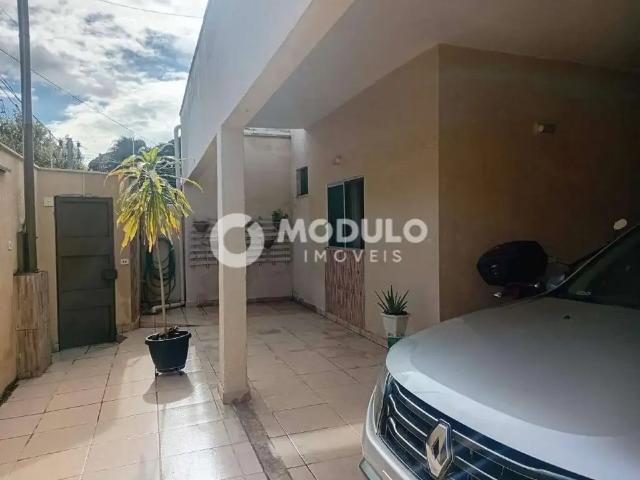 Casa / Sobrado para Venda em Uberlândia/MG Chácaras Tubalina e Quartel 3 Quartos