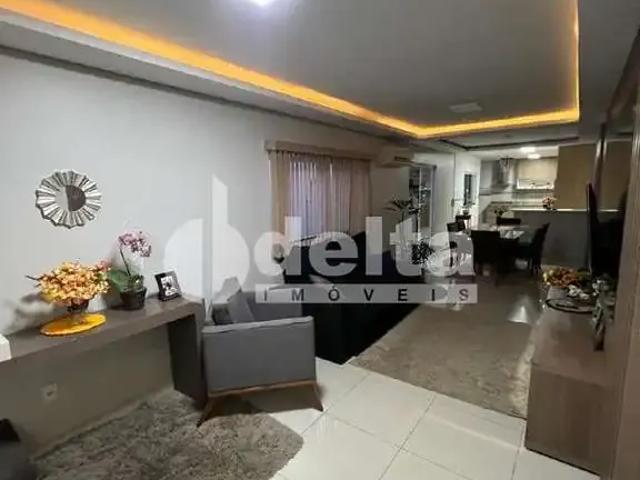 Casa / Sobrado para Venda em Uberlândia/MG Chácaras Tubalina e Quartel 3 Quartos