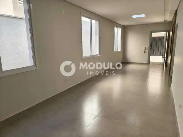 Casa / Sobrado para Venda em Uberlândia/MG Cidade Jardim 4 Quartos