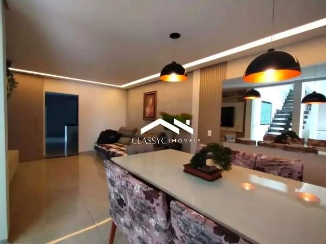 Casa / Sobrado para Venda em Uberlândia/MG Cidade Jardim 4 Quartos