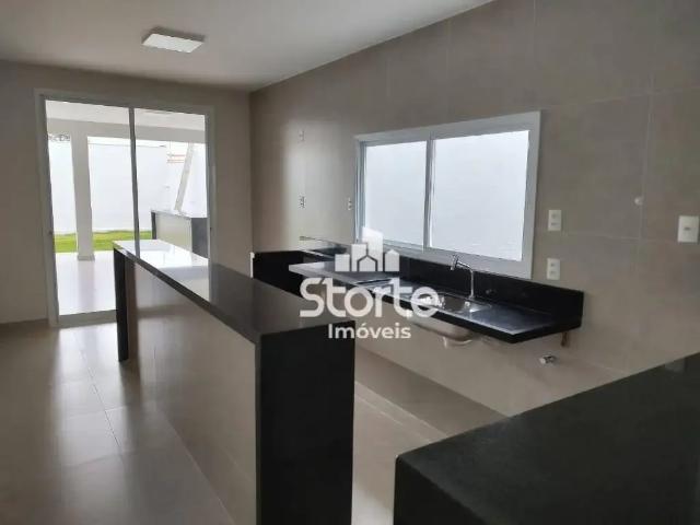 Casa / Sobrado para Venda em Uberlândia/MG Cidade Jardim 4 Quartos