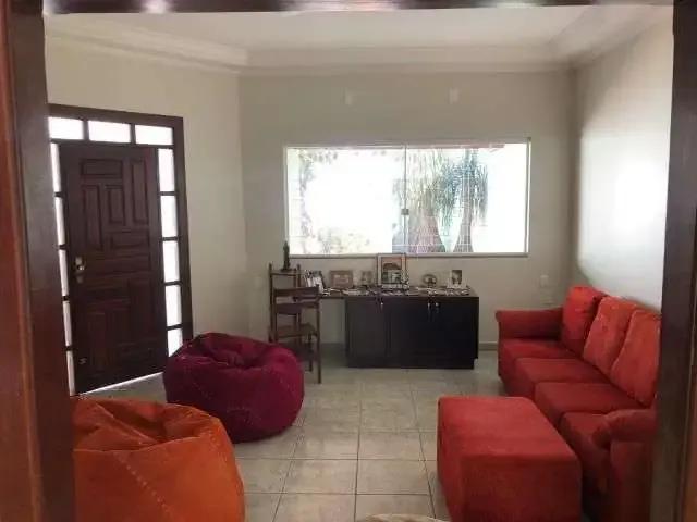 Casa / Sobrado para Venda em Uberlândia/MG Cidade Jardim 4 Quartos