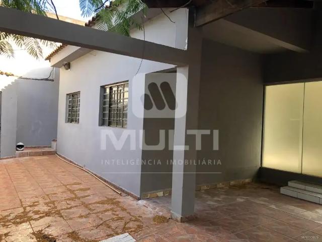 Casa / Sobrado para Venda em Uberlândia/MG Cidade Jardim 6 Quartos