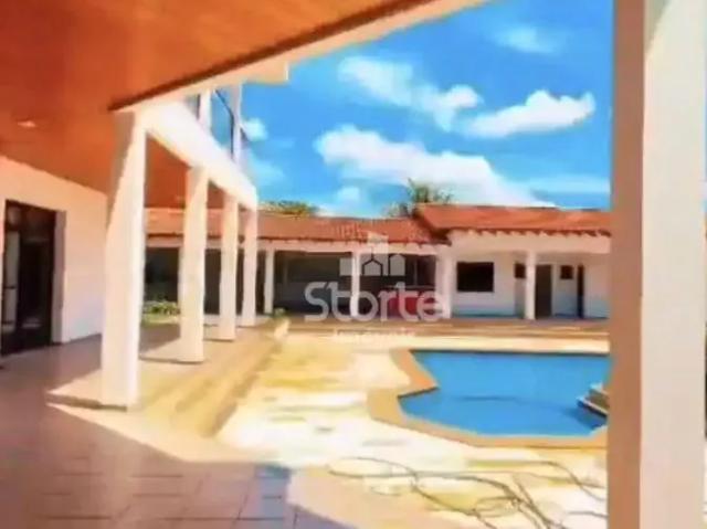 Casa / Sobrado para Venda em Uberlândia/MG Cidade Jardim 7 Quartos