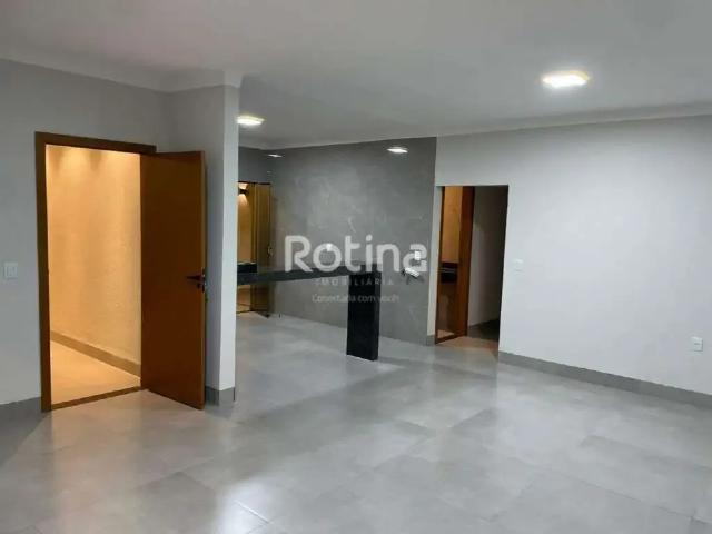Casa / Sobrado para Venda em Uberlândia/MG Cidade Jardim 3 Quartos