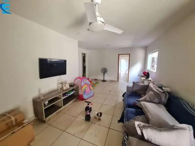Casa / Sobrado para Venda em Uberlândia/MG Cidade Jardim 3 Quartos