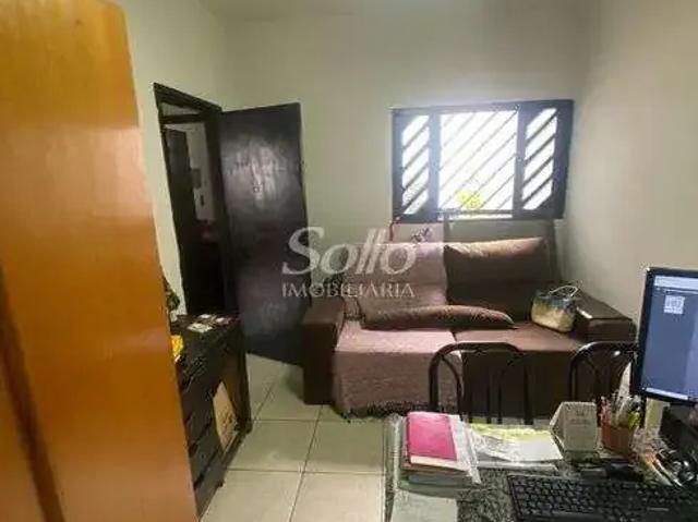 Casa / Sobrado para Venda em Uberlândia/MG Cidade Jardim 3 Quartos