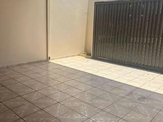 Casa / Sobrado para Venda em Uberlândia/MG Cidade Jardim 3 Quartos
