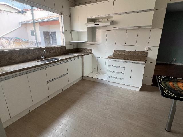 Casa / Sobrado para Venda em Uberlândia/MG Cidade Jardim 3 Quartos