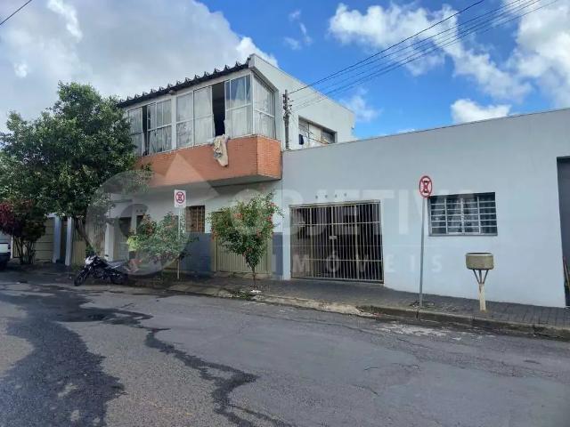 Casa / Sobrado para Venda em Uberlândia/MG Custódio Pereira 13 Quartos
