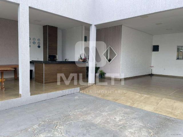 Casa / Sobrado para Venda em Uberlândia/MG Custódio Pereira 3 Quartos