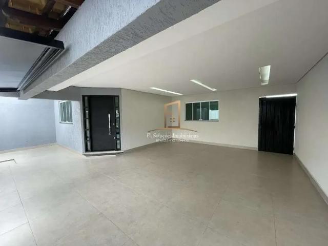Casa / Sobrado para Venda em Uberlândia/MG Custódio Pereira 3 Quartos