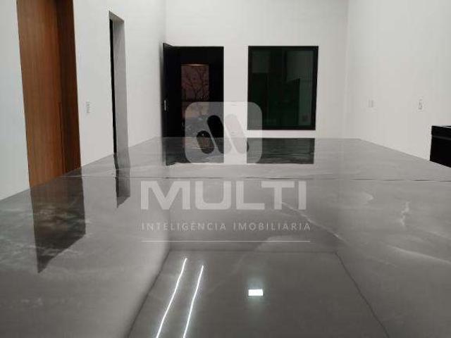 Casa / Sobrado para Venda em Uberlândia/MG Alto Umuarama 3 Quartos